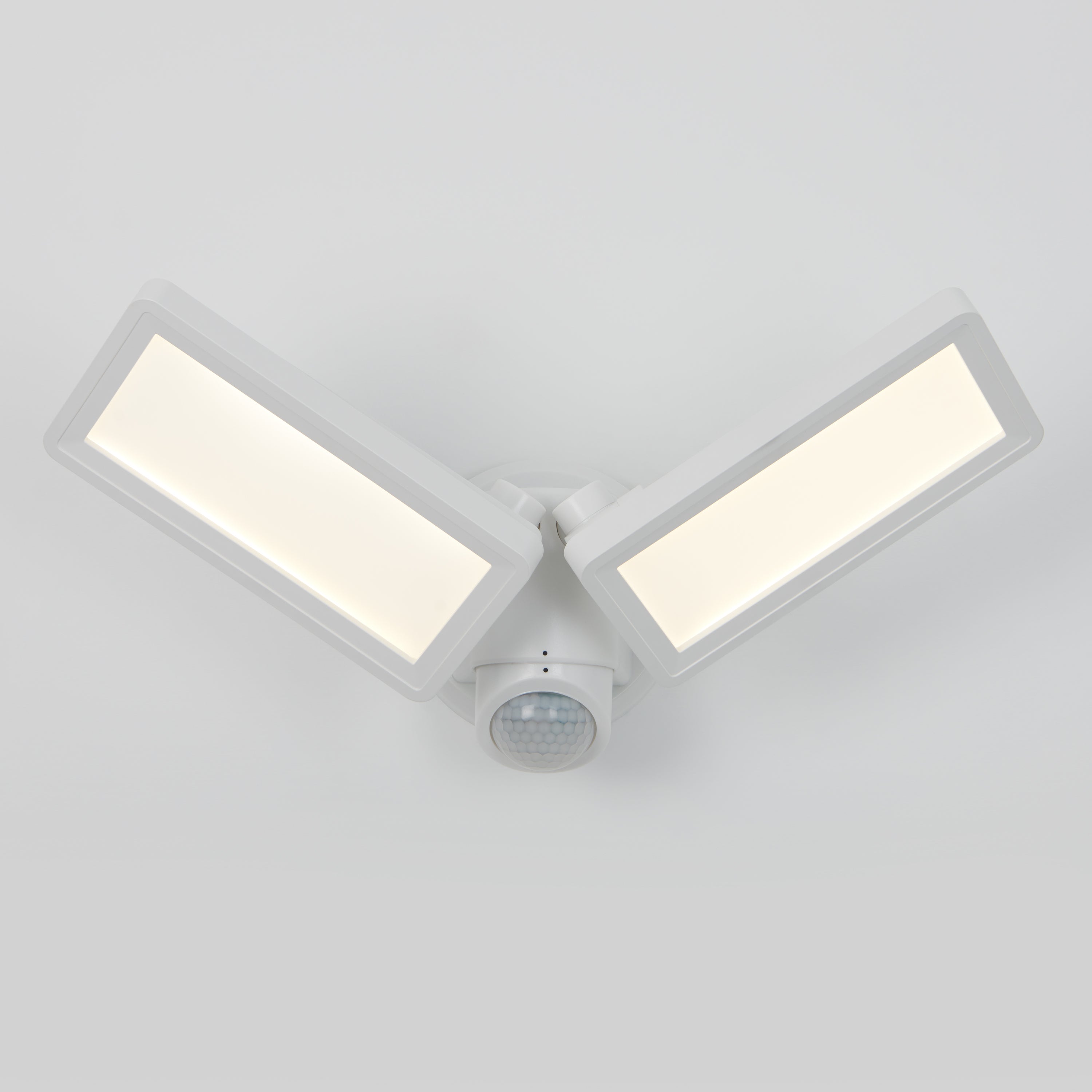 Sentinel LED Reflector with Motion Detector - Thumbnail 2