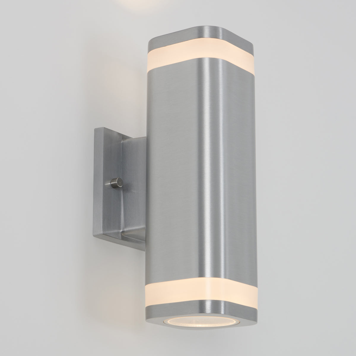 Mettle LED indoor-outdoor wall light