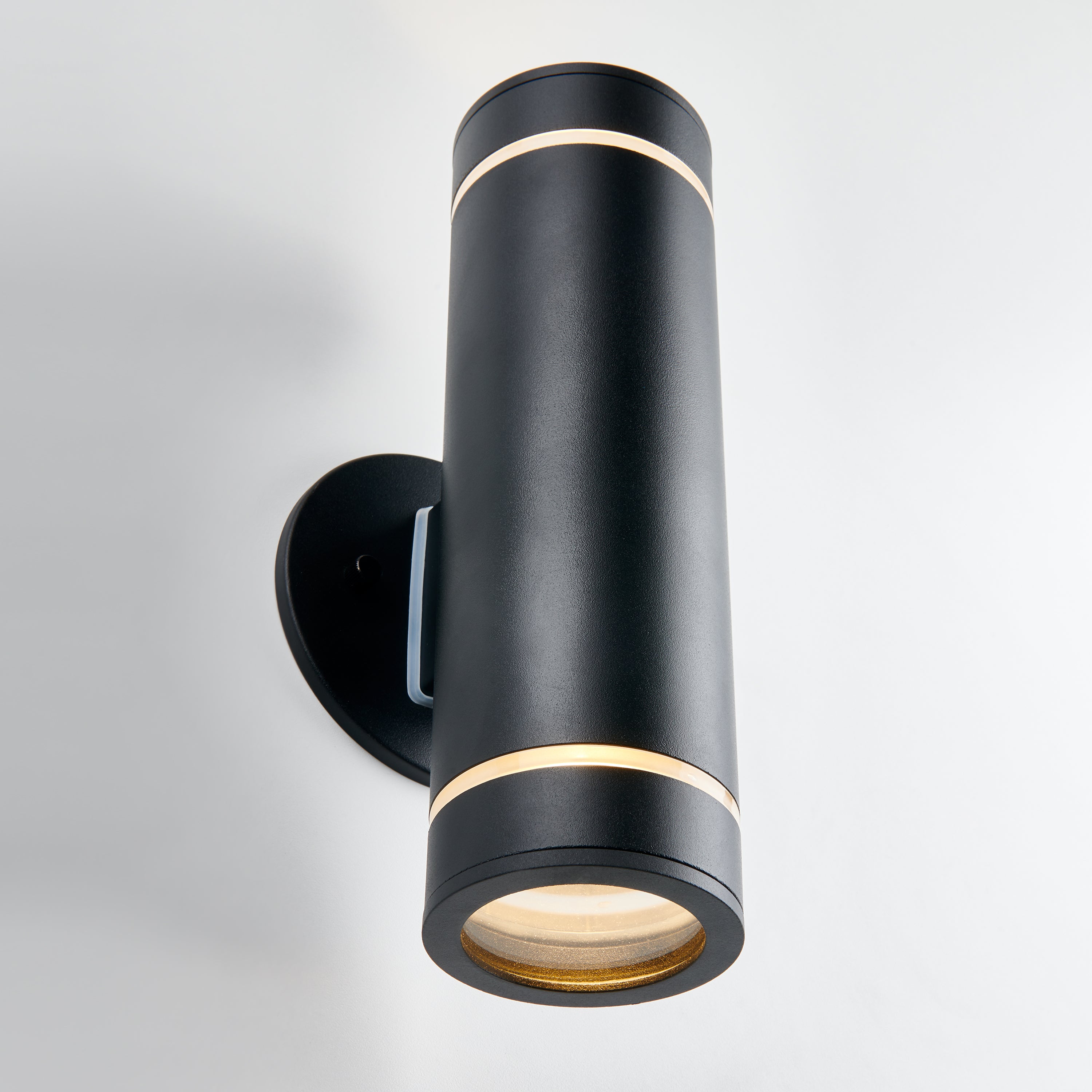 C7 Matte Black Wall Light in Matte Black | Artika